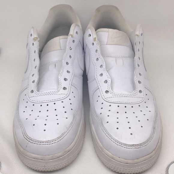 Nike Air Force 1 - Picture 1 of 3